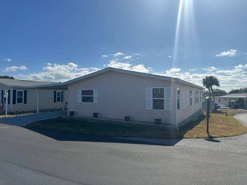 Haines City, FL Mobile Home for Sale located at 1701 W. Commerce Ave Heartland Estates